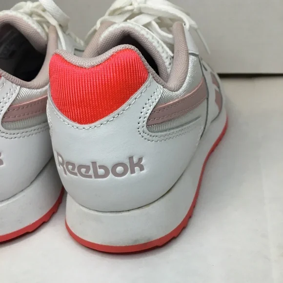 Reebok Women's Classic Harman Ripple Sneaker - Picture 7 of 10